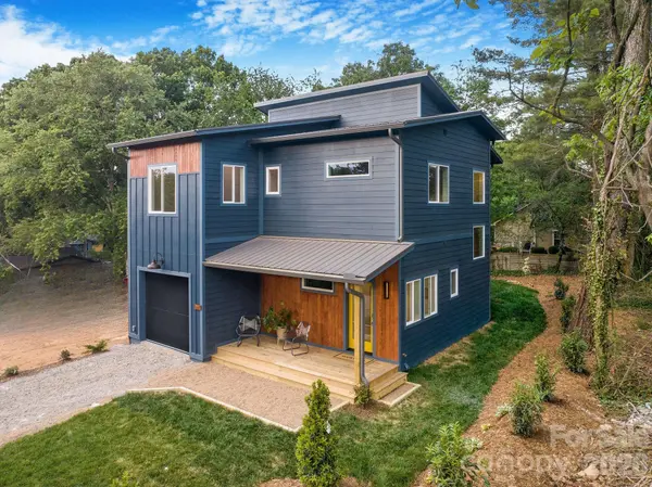 14 Da Vinci CT, Asheville, NC 28806