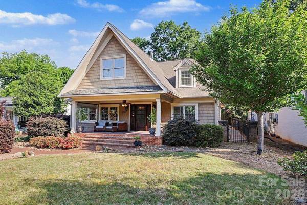 2215 Hassell PL, Charlotte, NC 28209