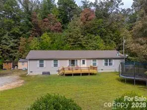 179 Fresh Water RDG, Whittier, NC 28789