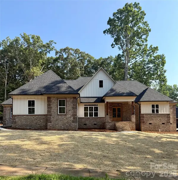 207 Kingsbridge RD, Salisbury, NC 28144