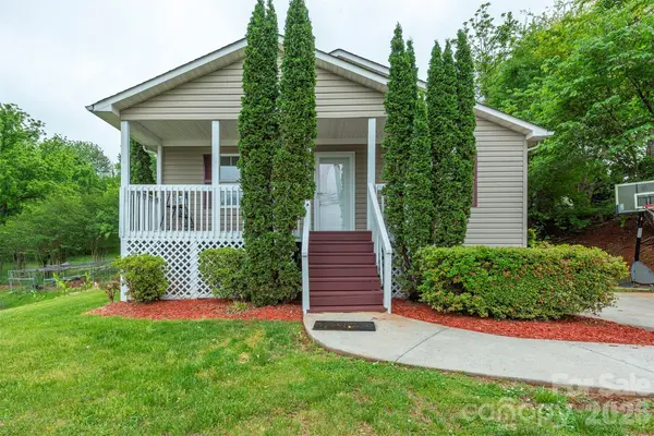 104 Bethel ST, Morganton, NC 28655