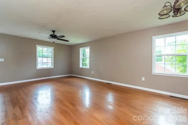 104 Bethel ST, Morganton, NC 28655