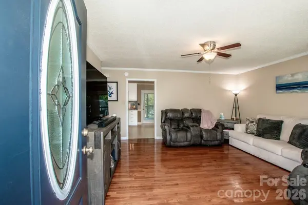 2426 Ashford DR, Newton, NC 28658