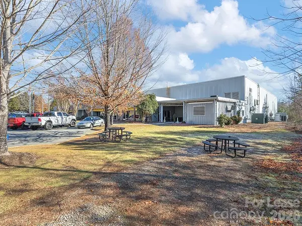140 Vista BLVD #2, Arden, NC 28704