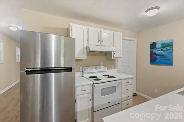407 W Main ST, Brevard, NC 28712
