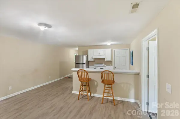 407 W Main ST, Brevard, NC 28712
