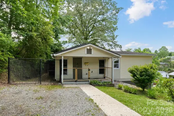 407 W Main ST, Brevard, NC 28712
