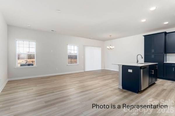 4132 Olympus AVE #303, Gastonia, NC 28052