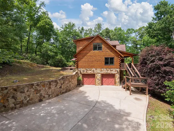 413 Green Hills RD, Mill Spring, NC 28756