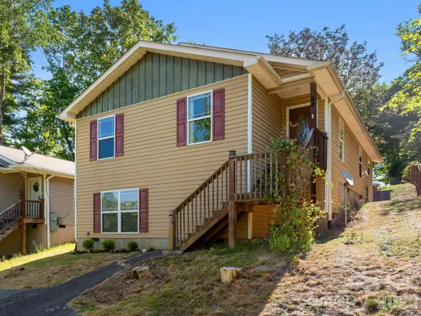 24 Hilldale RD, Asheville, NC 28803