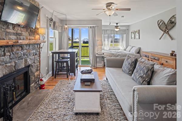301 Pinnacle Inn RD #4103, Beech Mountain, NC 28604