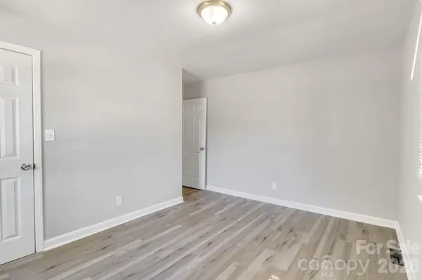 3637 Glenville AVE, Charlotte, NC 28215