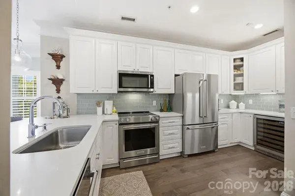8942 Rosalyn Glen RD, Cornelius, NC 28031