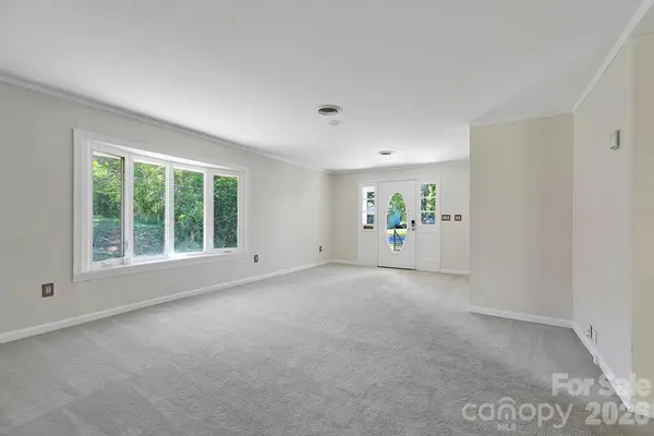 100 Kilpatrick ST, Brevard, NC 28712