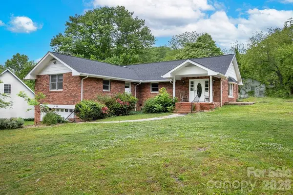 100 Kilpatrick ST, Brevard, NC 28712