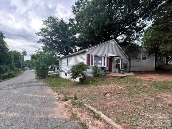 317 S Yates ST, Gastonia, NC 28052