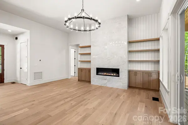 164 Reserve WAY, Hendersonville, NC 28792