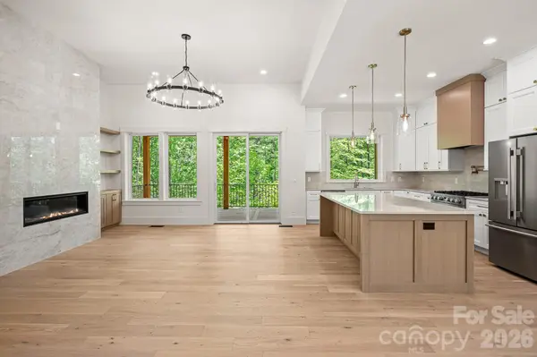 164 Reserve WAY, Hendersonville, NC 28792