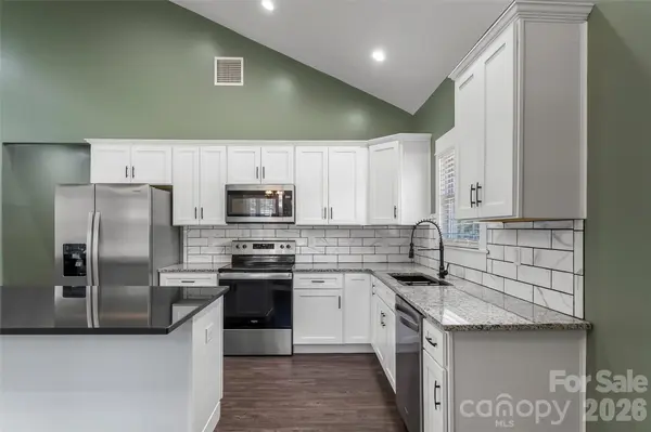 364 Carolina Avenue AVE #2, Marion, NC 28752