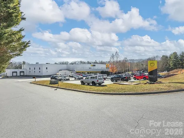 140 Vista BLVD #1, Arden, NC 28704