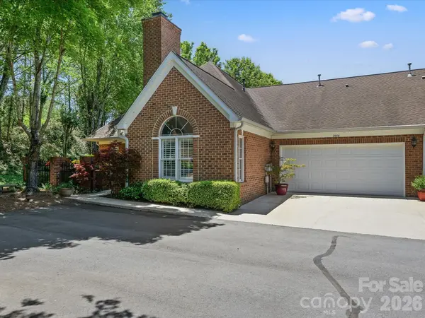 7444 Hurstbourne Green DR, Charlotte, NC 28277