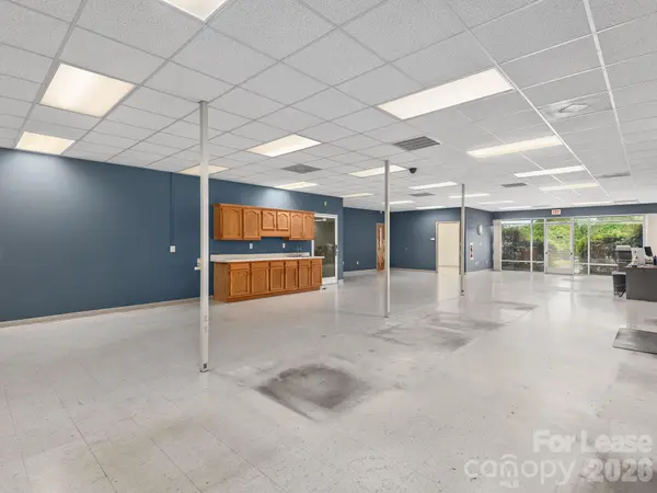 189 Continuum DR #B, Fletcher, NC 28732