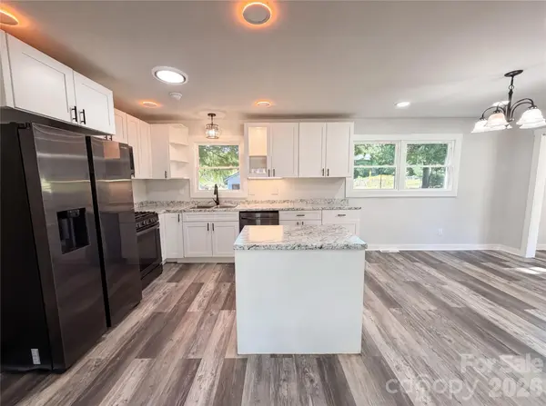 4030 Angus DR, Gastonia, NC 28056