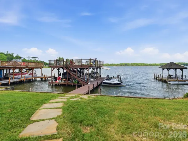 562 Lake Head RD, Norwood, NC 28128