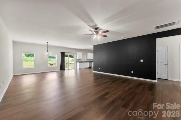 115 Stoney LN, Cherryville, NC 28021