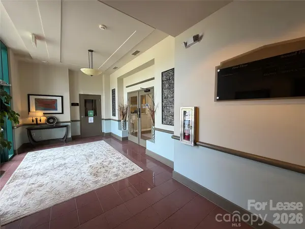 121 Rolling Hill RD, Mooresville, NC 28117