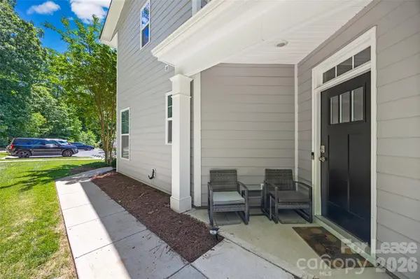 1095 Chicory TRCE, Lake Wylie, SC 29710