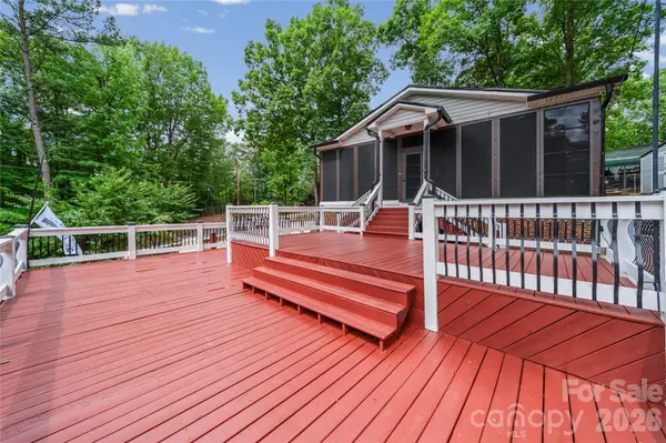 278/280 Lake Tillery TRL, Mount Gilead, NC 27306