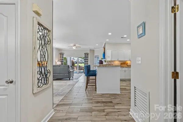 18609 Harborside DR, Cornelius, NC 28031