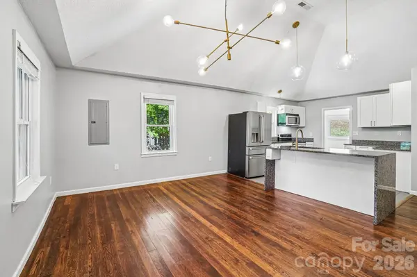 3 View ST, Asheville, NC 28803