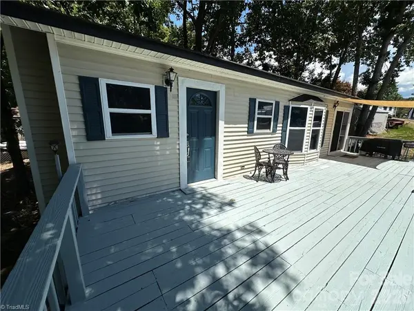 112 N Cardinal DR, New London, NC 28127