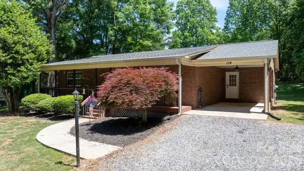 119 Nevermore LN, Statesville, NC 28677