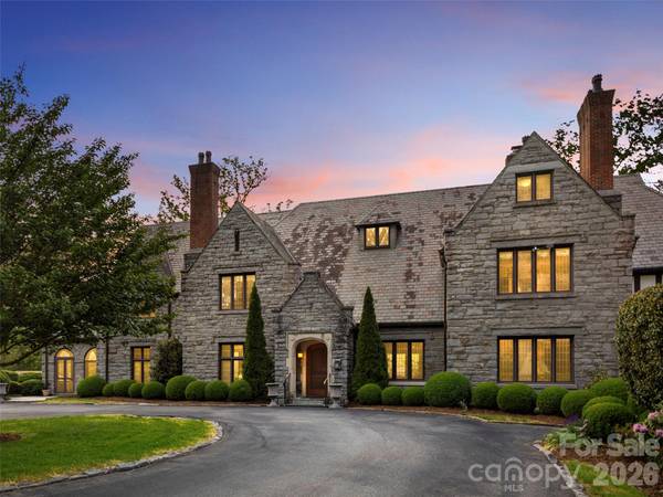 436 Vanderbilt RD, Biltmore Forest, NC 28803