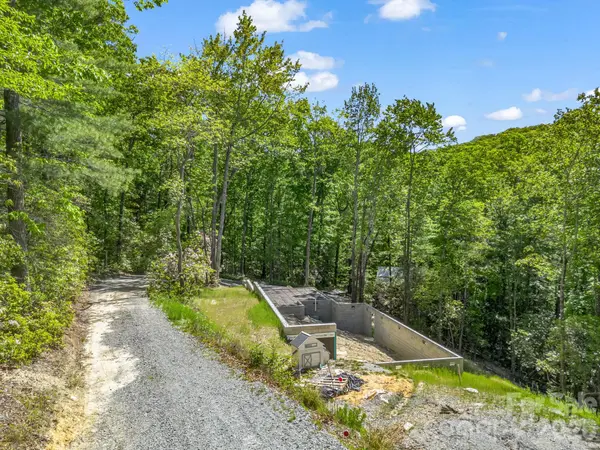 352 Big Hill RD, Brevard, NC 28712