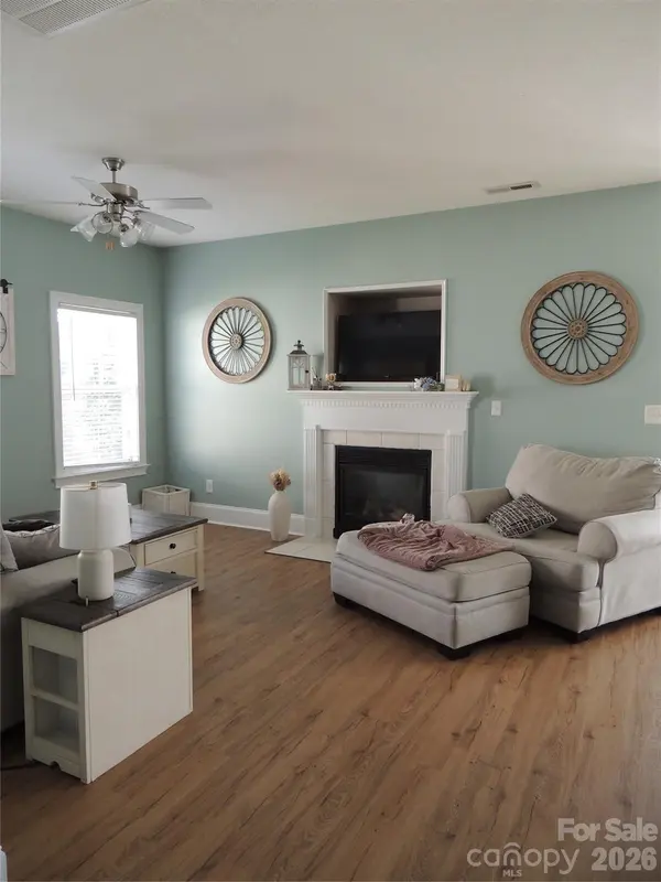 113 Ashton Woods CT, Mount Holly, NC 28120