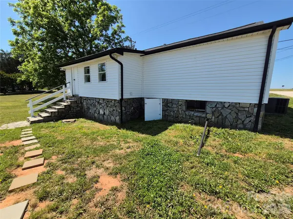 4438 Reepsville RD, Vale, NC 28168