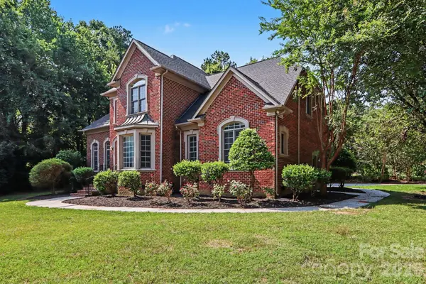 18611 Reflection Rock CT, Davidson, NC 28036