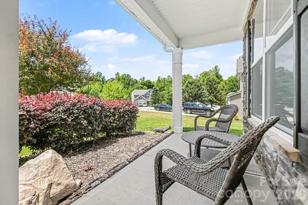 2506 Copperleaf CT, High Point, NC 27265