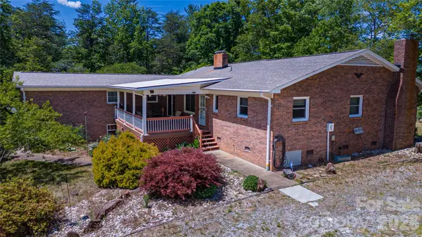 1542 Hwy 226 HWY, Casar, NC 28020
