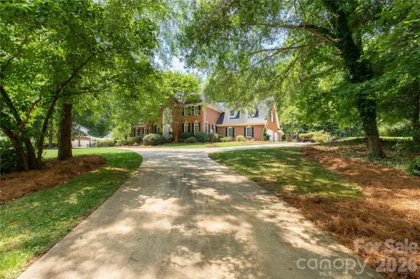 1933 Tara TRL, Lancaster, SC 29720