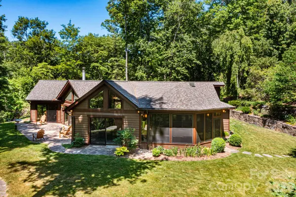 29 Gardner DR, Asheville, NC 28803