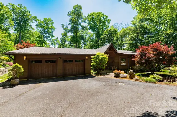 29 Gardner DR, Asheville, NC 28803