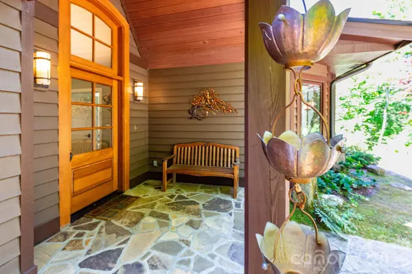 29 Gardner DR, Asheville, NC 28803