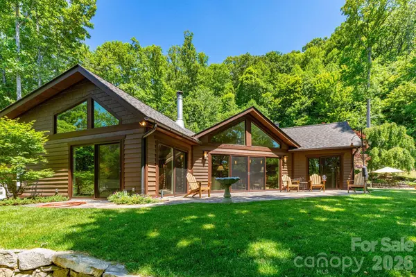 29 Gardner DR, Asheville, NC 28803