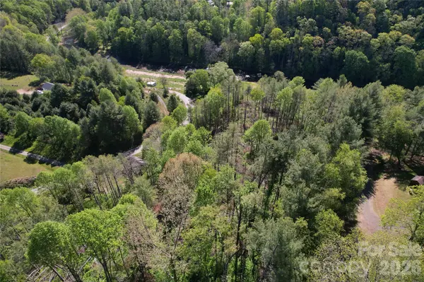 00 River Rock RD, Warrensville, NC 28693