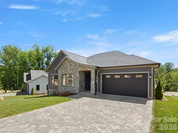 308 Avery Trail DR, Arden, NC 28704